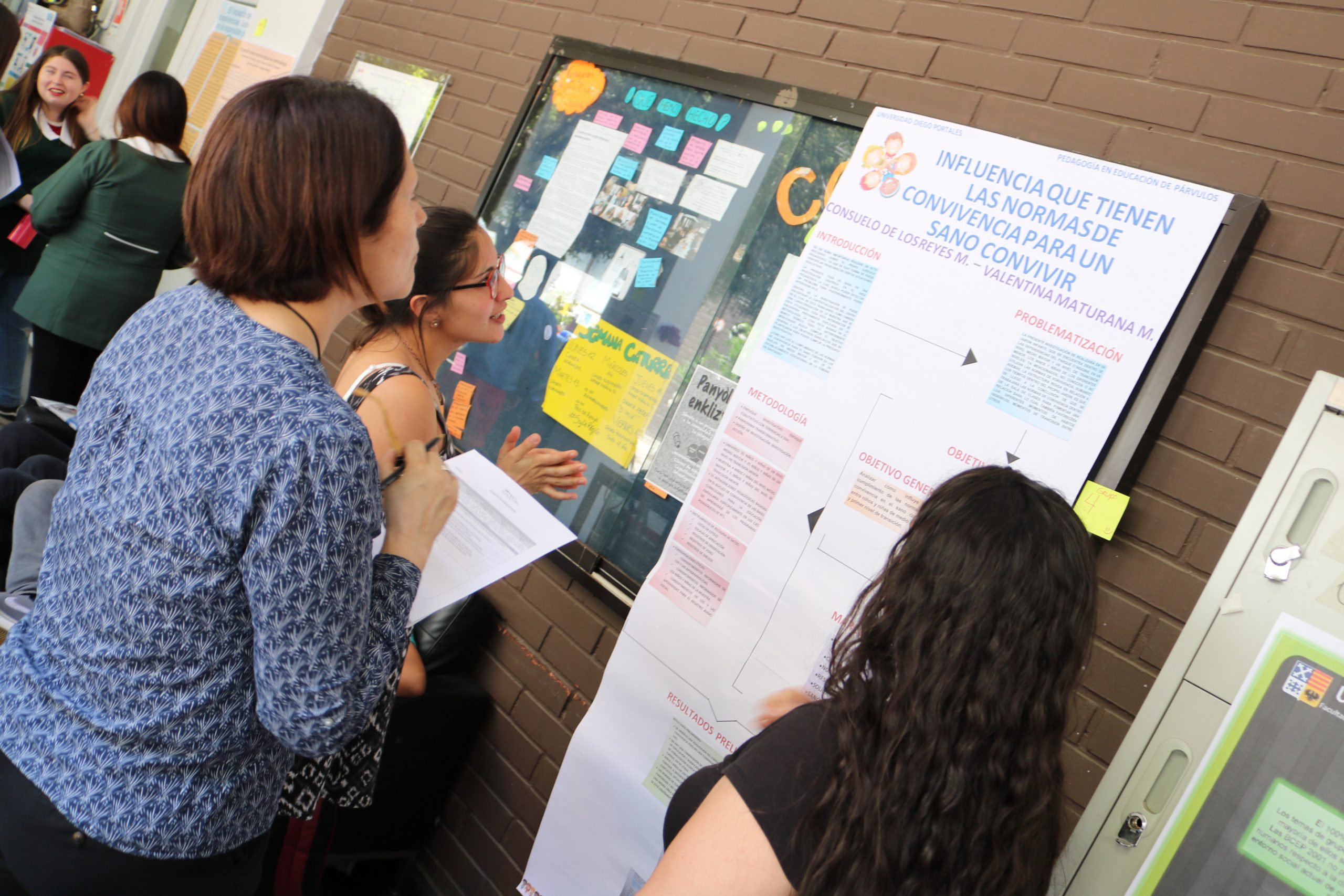 Estudiantes de Pedagogía Básica y Parvularia presentaron posters de ...